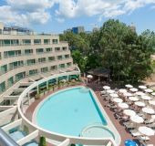 Хотел Жерави