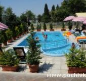 Семеен хотел Капри