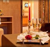 Хотел АкватониК