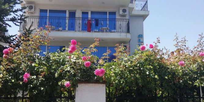 Семеен хотел Албатрос 2