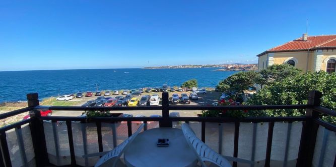 Къща Скамния