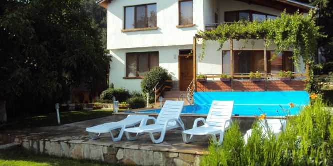 Къща за гости Мирлеви