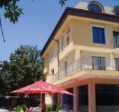 Семеен хотел Феникс