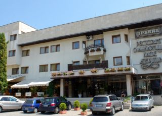 Hotel Tryavna, Tryavna