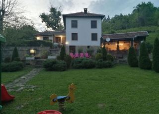 House Tsanini Dvori, Tryavna