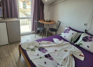 House Kasi, Chernomorets