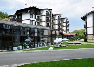 Hotel 3 Mountains, Razlog