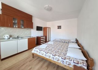 Separate room Nyagolovi, Pomorie