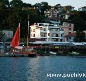 Семеен хотел Селена