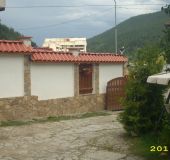 Добриковата къща