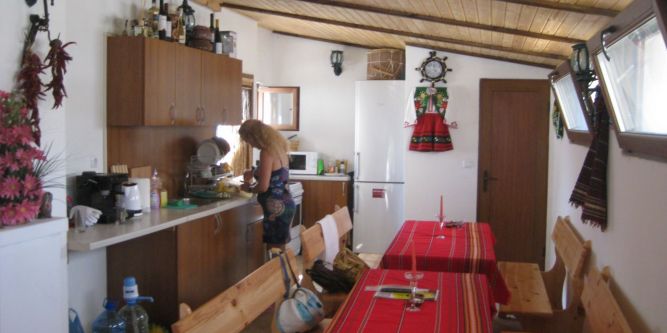 Къща Звезден рай в Черноморец на цени от 60 лв, отзиви, снимки ...