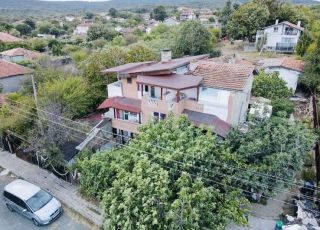 House Hasienda Shopa, Varvara