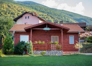 House Tarpovi Houses, Sapareva banya