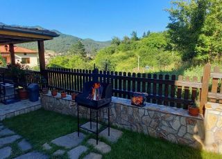 House Rhodope nook, Devin