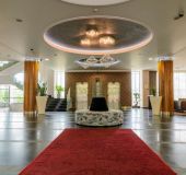 Хотел Метрополитън