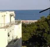 Семеен хотел Пиреа