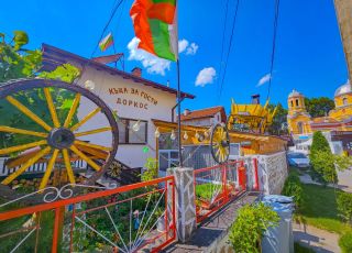 House Dorkos, Dorkovo