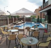 Белите къщи