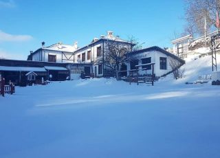 Hotel Chiflik Nenkovi, Osenovlag