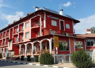 Family hotel Diamond, Dospat