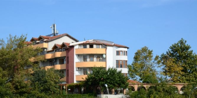 Семеен хотел Комитово ханче
