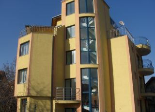 House Olesya, Obzor