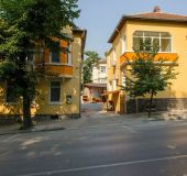 Family hotel Anelim