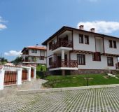 Иванини къщи