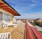 Къща Манолови