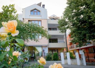 House Zagorovi, Obzor