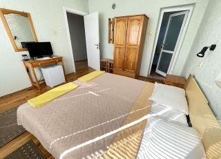 House Bogdanovi, Obzor