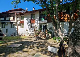 House Minior, Park Rosenets, Otmanli