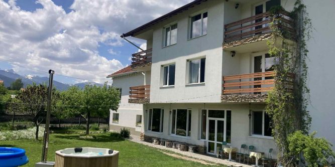 Атанасовата къща