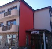 Family hotel Magura