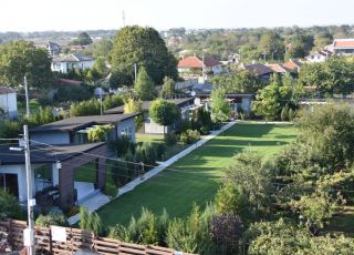 House Krapets Holiday, Krapec