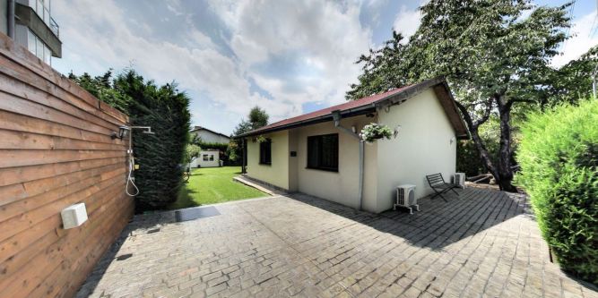 Varna Kabakum House