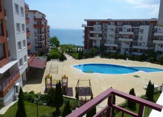 Separate room Apartment on first line, Saint Vlas