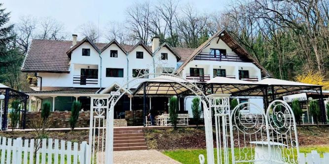 Хотел Липите