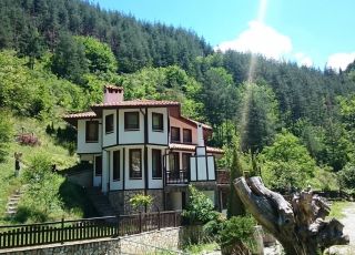 House Villa Persenk, Lyaskovo, Devin