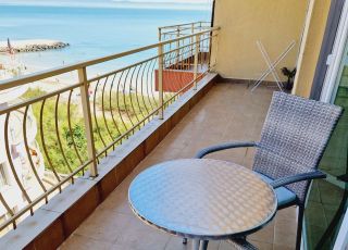 Apartment Pavlina, Pomorie