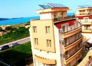 House House Bliznaci, Primorsko