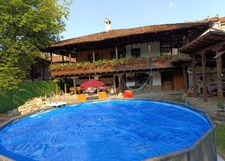 House Elenski chardak, Elena