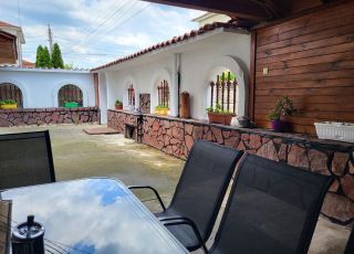 House Natali, Banya, Karlovo