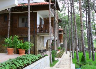 Family hotel Complex Bora, Lozenets