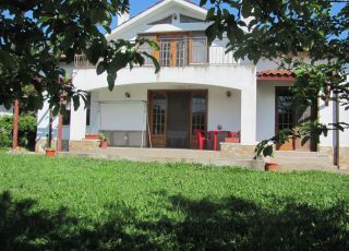 House Villa Lozana, Velika