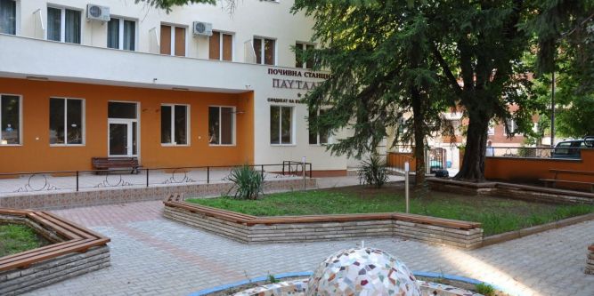 Семеен хотел Пауталия