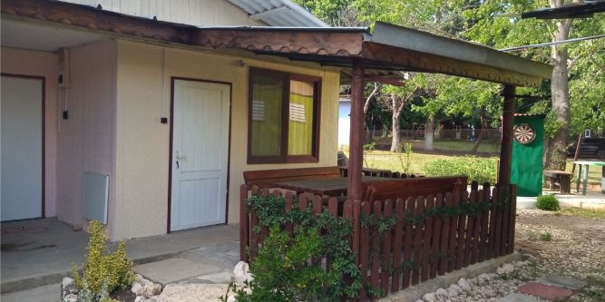 Бунгала Чародейка в Шкорпиловци на цени от 40 лв, отзиви, снимки ...