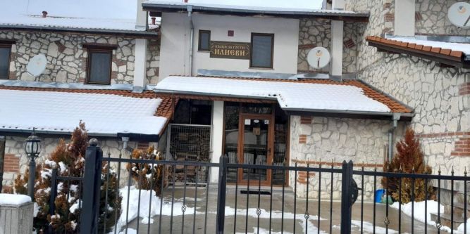 Къщи за гости Илиеви