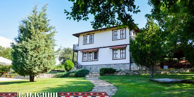 Къщи за гости Каменни двори