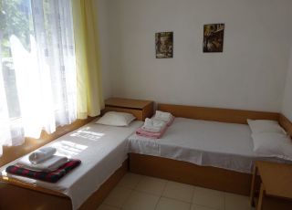 Separate room Hrisi, Chernomorets